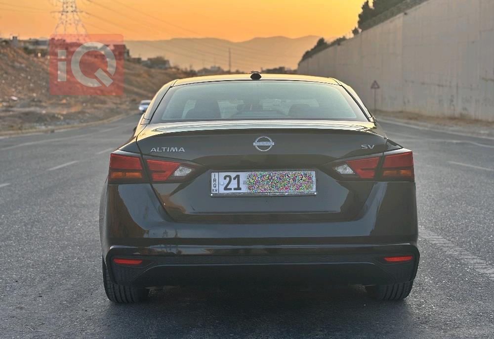 نيسان ألتيما